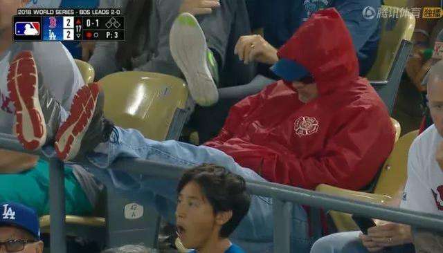 棒球选手赛后落泪，背后故事感人